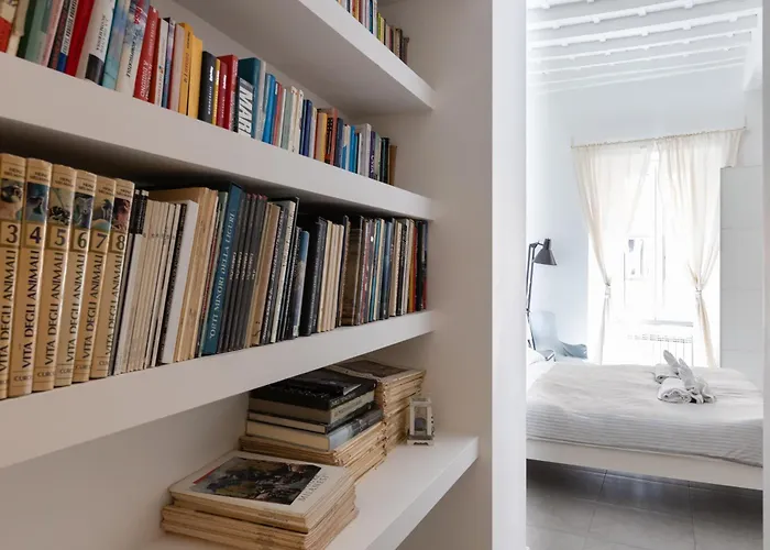 Azzurra Apartment Rom